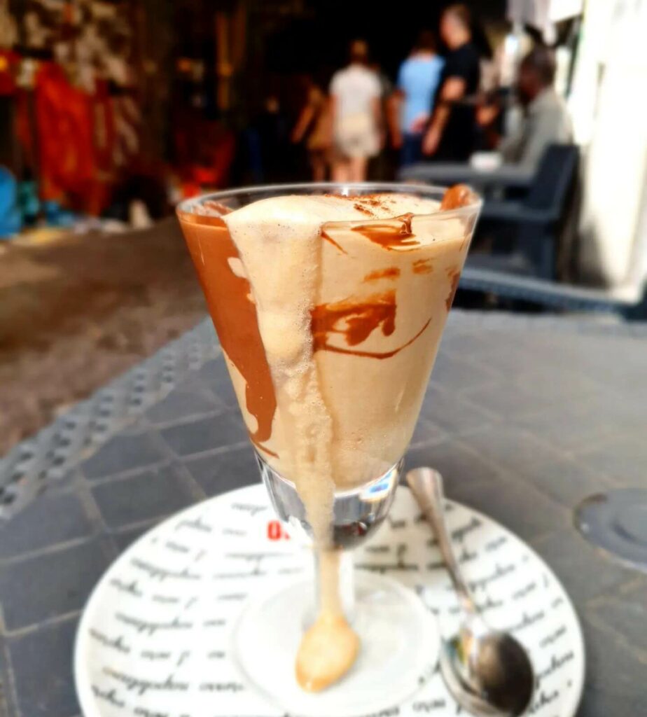 Crema caffè bij Bar Nilo